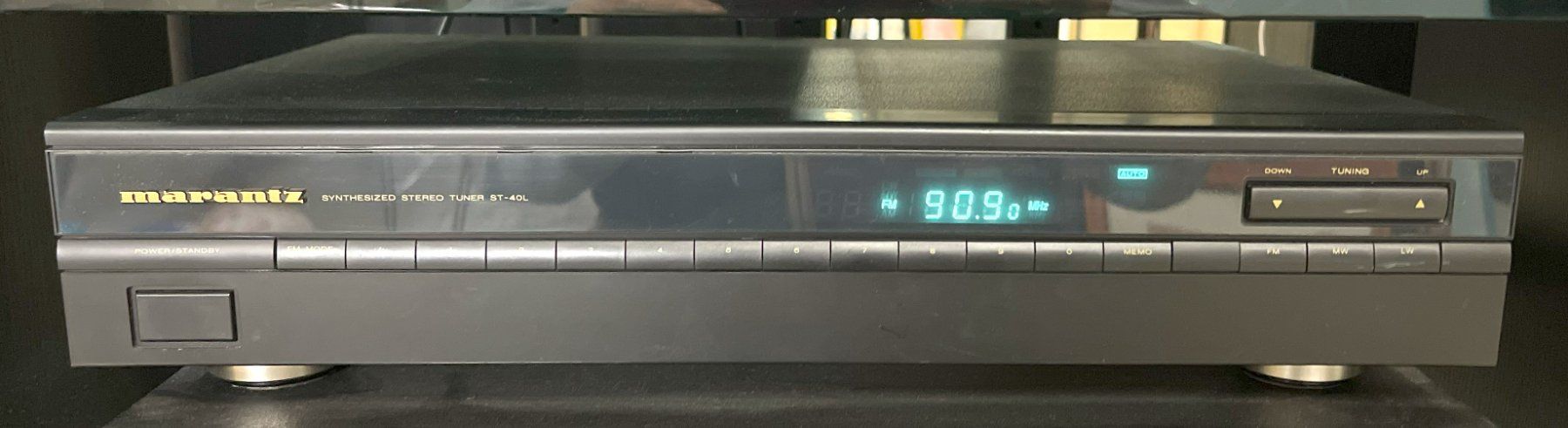 Marantz Multimediaplayer & Streamer: Marantz Synthesized Stereo Tuner ST-40L – Gebraucht aus Oftringen von Vucki