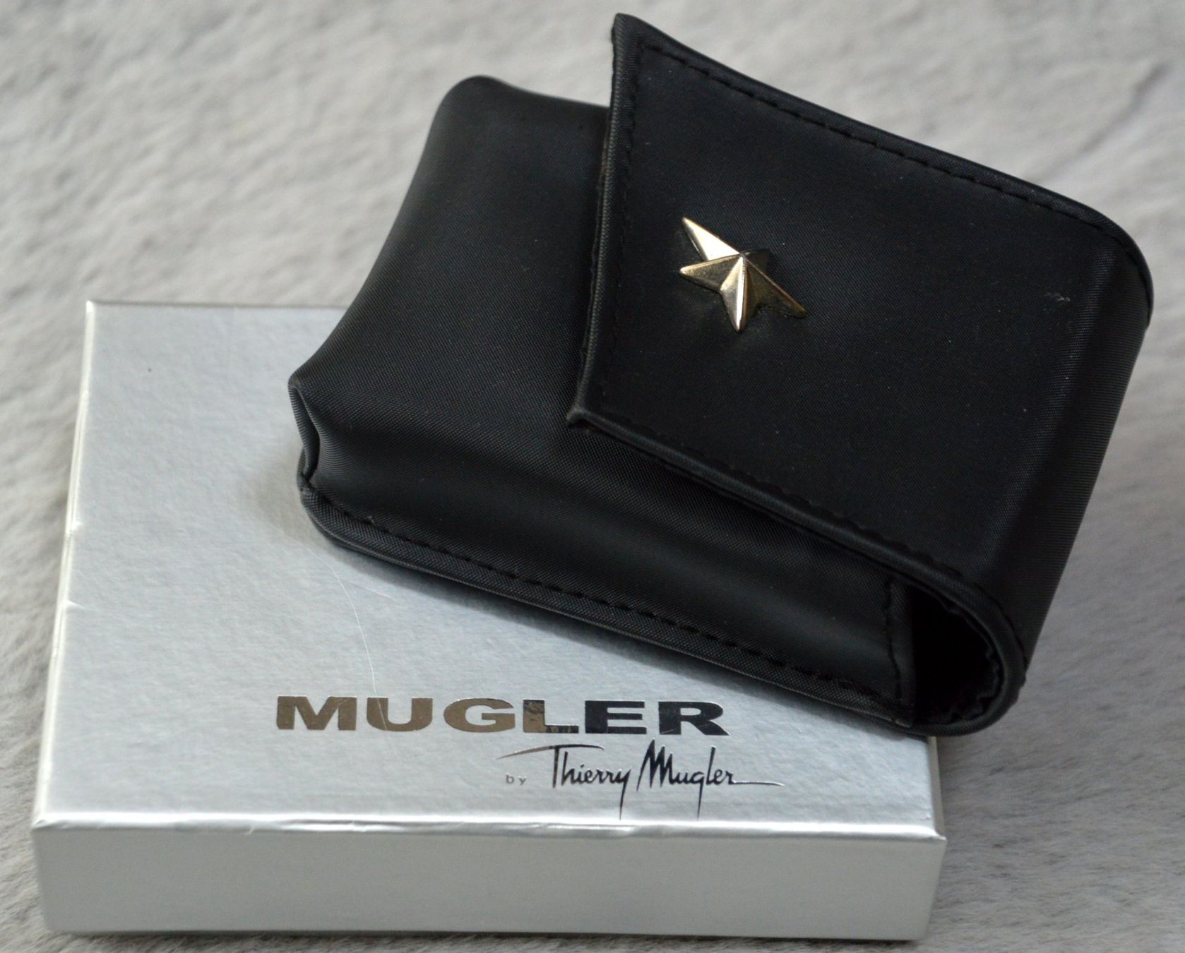 Sonstige Tabakwaren: Thierry Mugler Zigarettenetui /  étui à cigarettes – Gebraucht aus Collonges von arashee 2