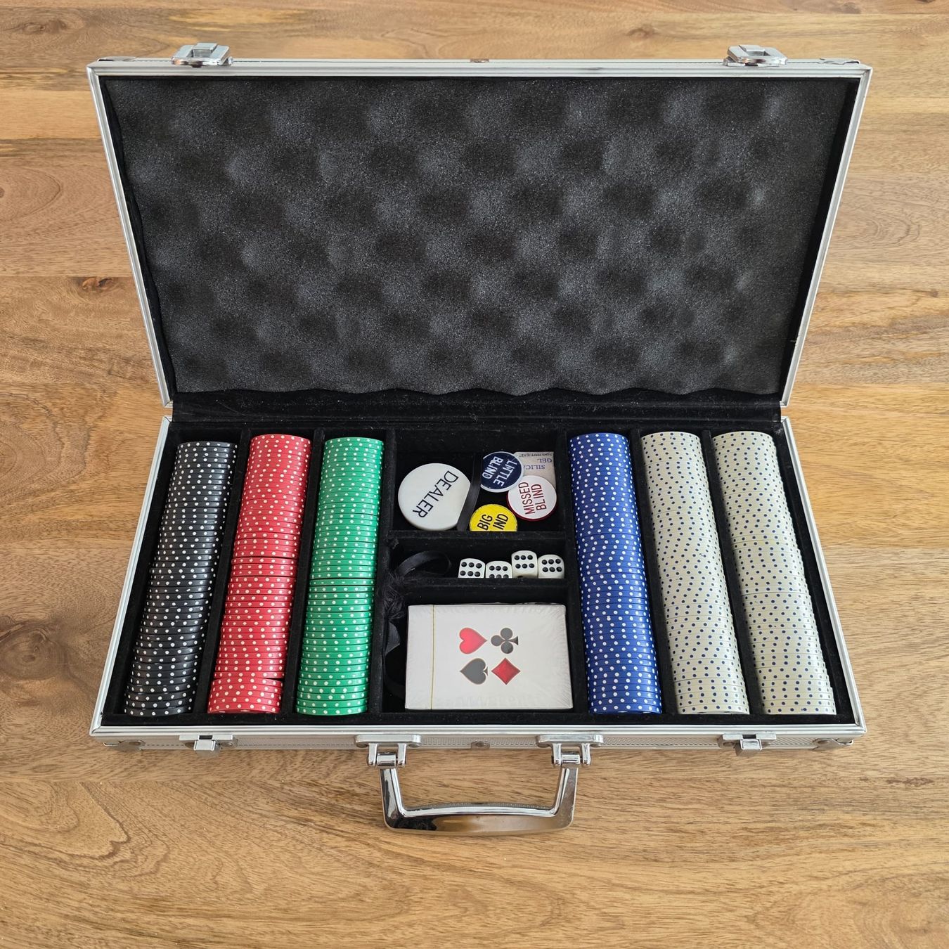 Giochi: Poker Koffer mit Chips und Karten  – Usato da Rheinsulz venduto da Dred
