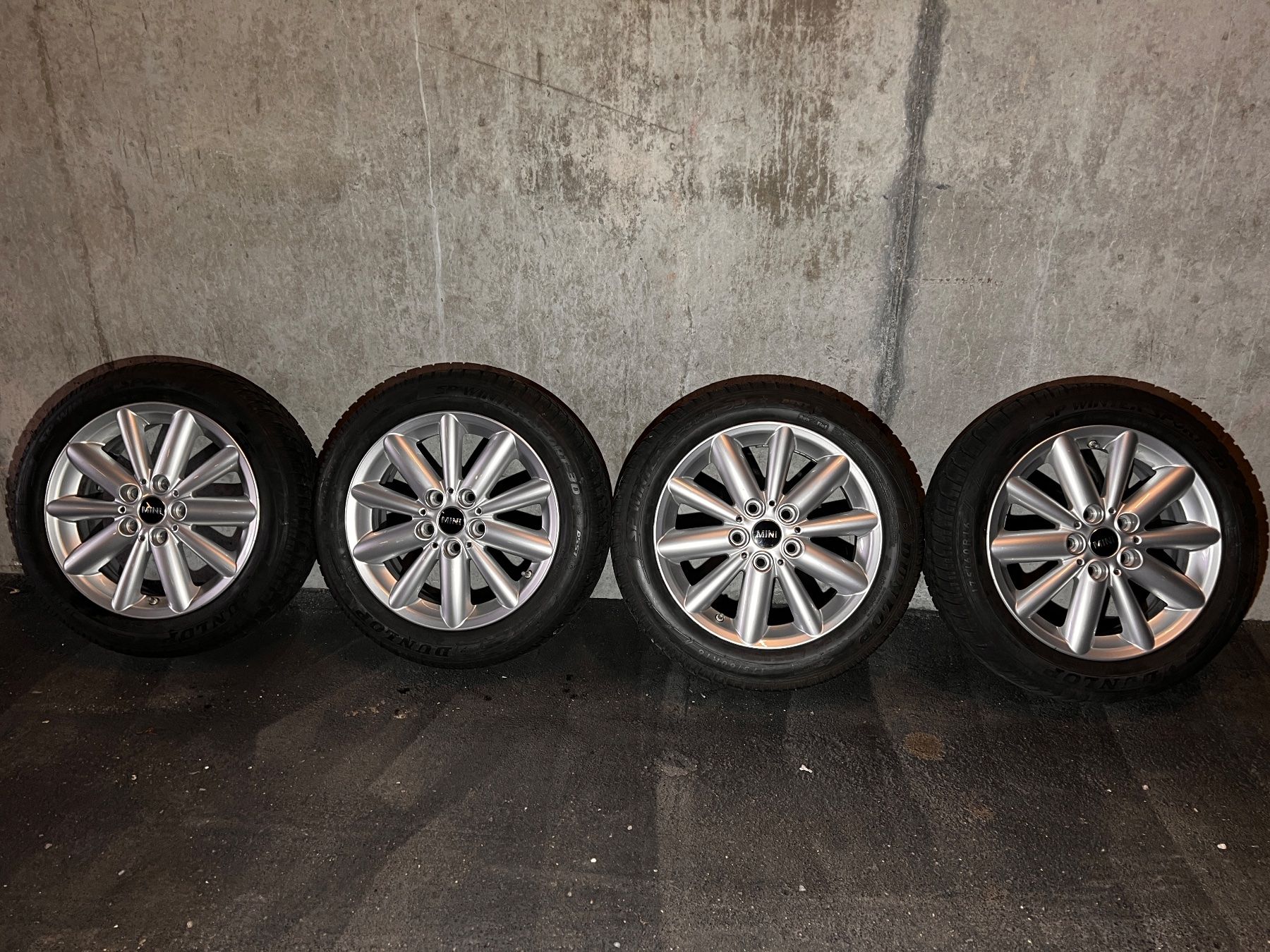 Cooper Pneus & Kompletträder: 4 Mini Cooper S Alufelgen ink. Winter Pneu – Gebraucht aus Trimmis von Susigsxr1 4
