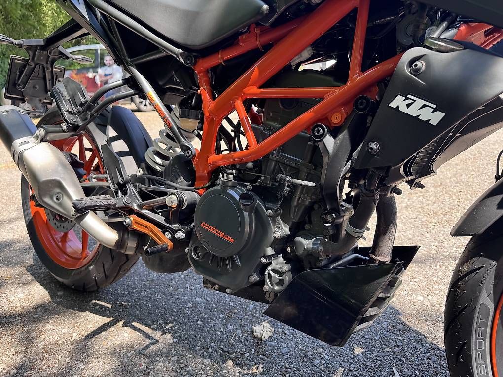 Strasse: KTM Duke 125 – Gebraucht aus Biberist von Design-R 2