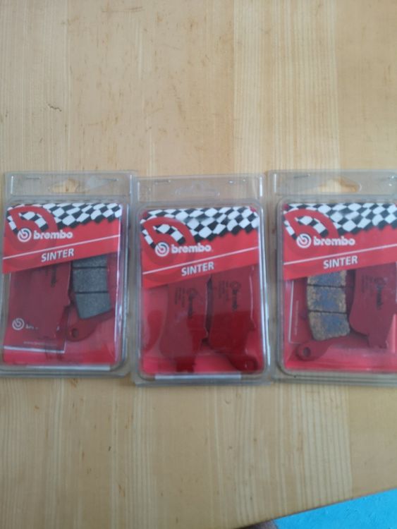 Brembo Bremsbeläge Liste Brembo Bremsbeläge Vorne + Hinten Für