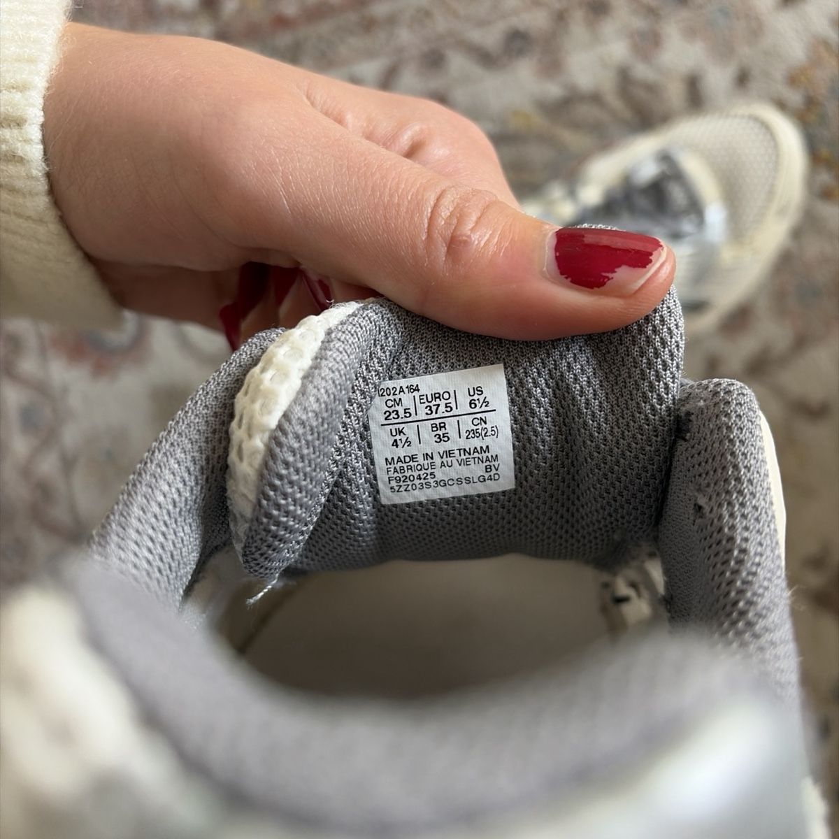 Asics Scarpe da donna: Asics Creme Silber – Nuovo (secondo la descrizione) da Sevelen venduto da sarah_selina 2