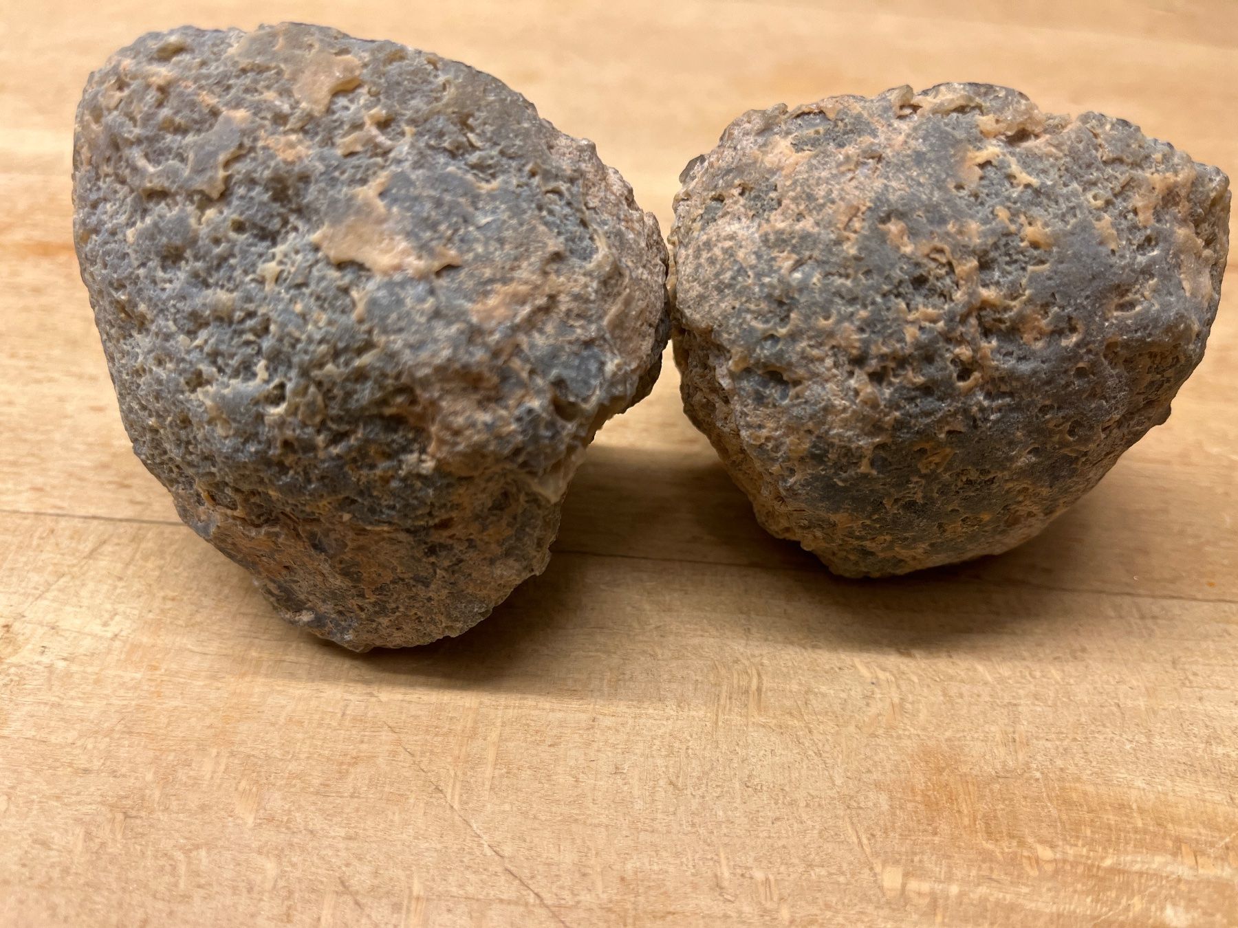 Minerali & Pietre curative: Wunderschöne Quarzhälften – Usato da Aesch BL venduto da shuja01 3