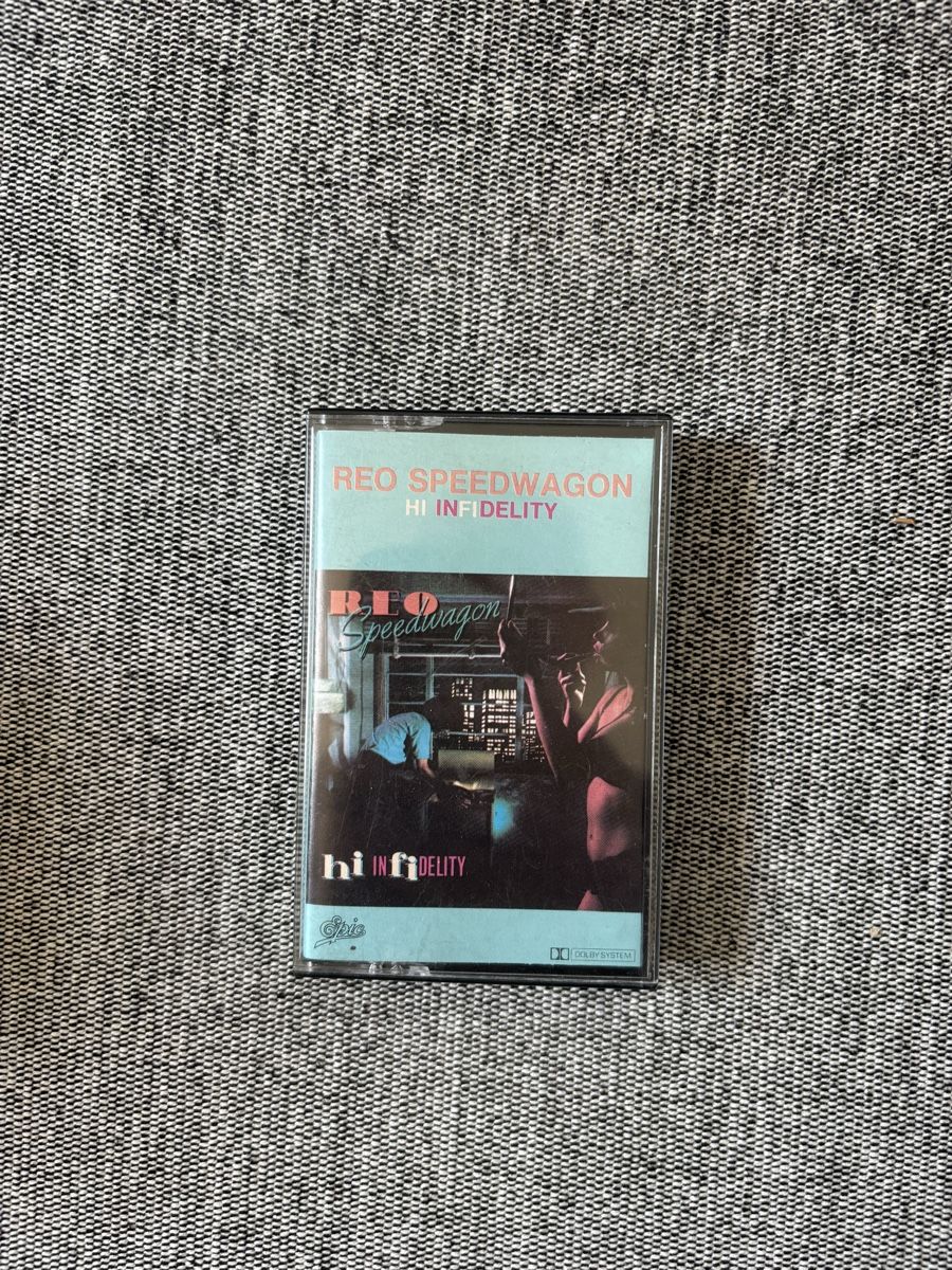 Musicassette: REO Speedwagon Hi Infidelity Kassette – Usato da Zofingen venduto da Bigron