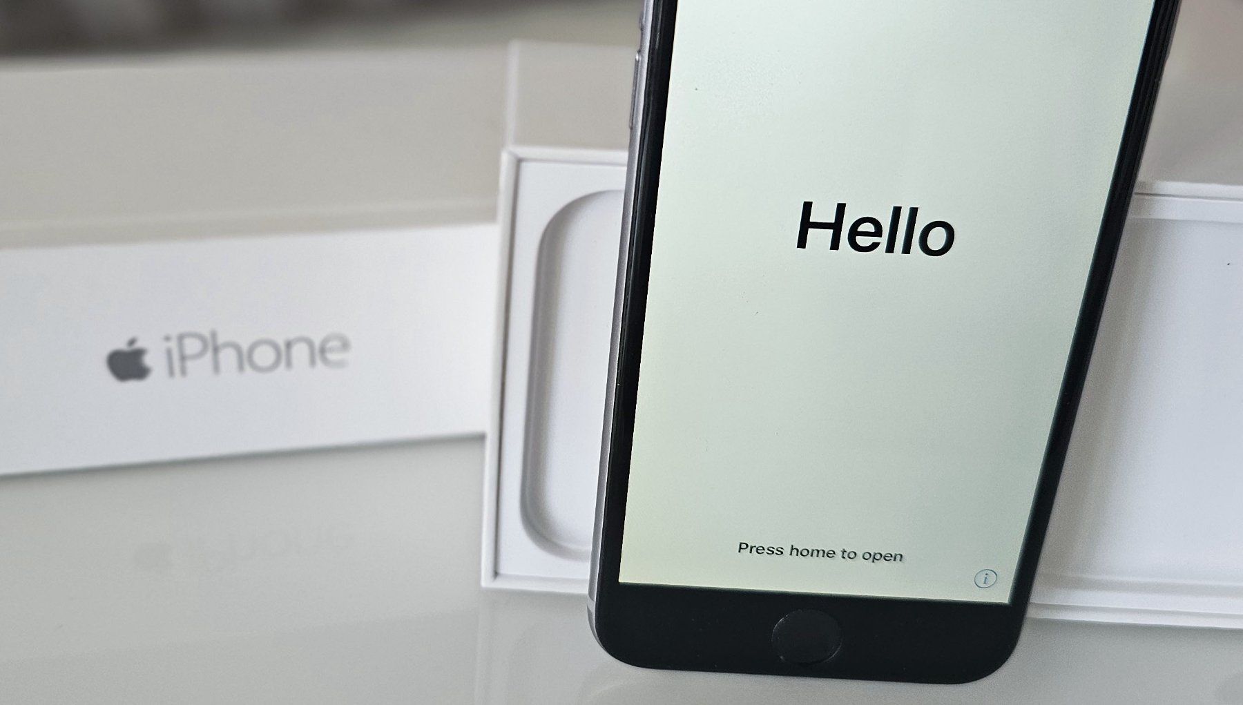 Apple Telefoni cellulari / Smartphones: iPhone 6 Space Gray - 64GB – Usato da Jongny venduto da Michoudsv