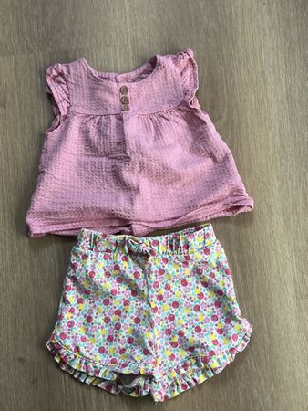 Baby Set Bluse und Shorts