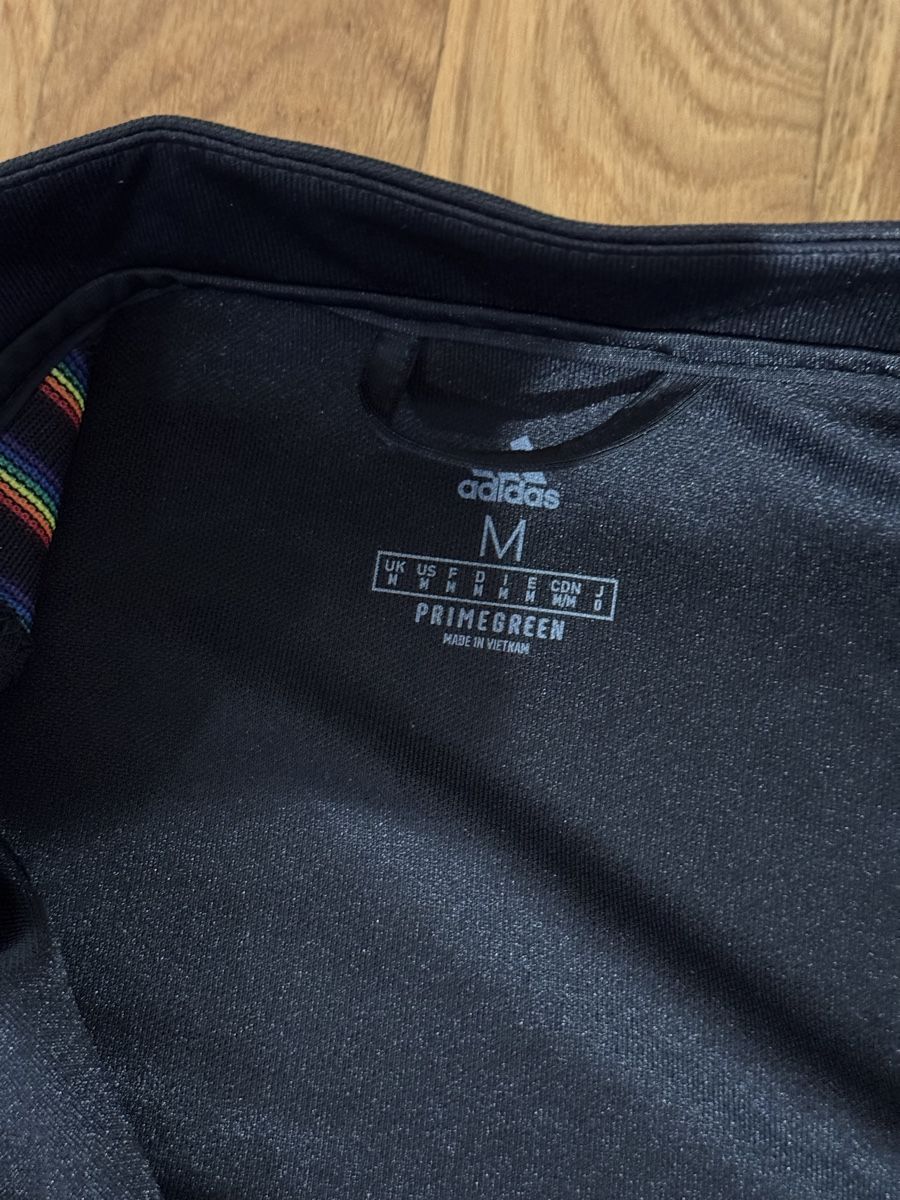 Adidas Jacken: Adidas Tiro Pride Jacket Gr. M – Neu (gemäss Beschreibung) aus St. Gallen von floriyang 2