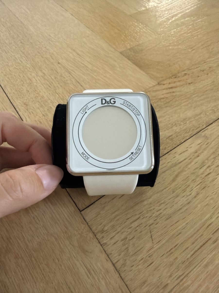 Dolce & Gabbana Montres: D&G Time High Contact – Défectueux à Vaduz par zoe_wym6