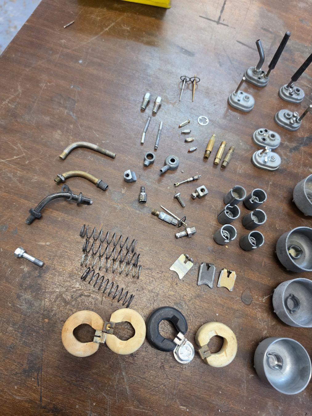 Parti ricambio per ciclomotori: Diverses Vergaser Material Bing original Mofa  – Usato da Lenggenwil venduto da Opc_Power 4