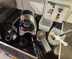 Omega Juicers MM900 Spezial-Sellerie-Entsafter zu verkaufen