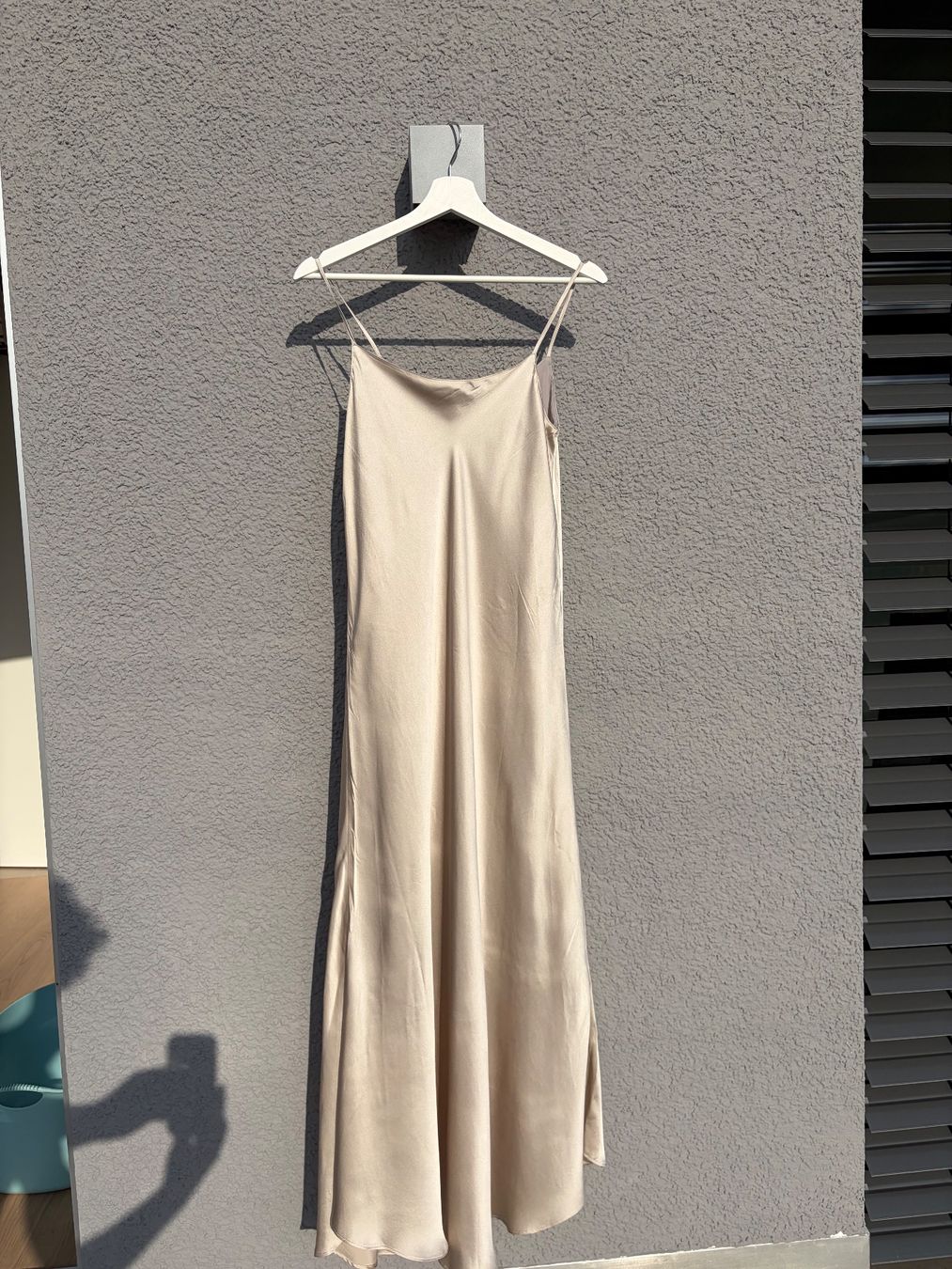 Robes: Kleid aus 100% Seide – Neuf (Voir description) à Winterthur par Luca.uhl 1