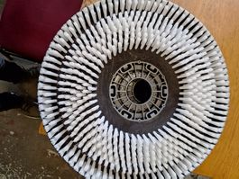 Hako neue Schrubbürsten zu HAKOMATIC  B 910 (Preis für alle)