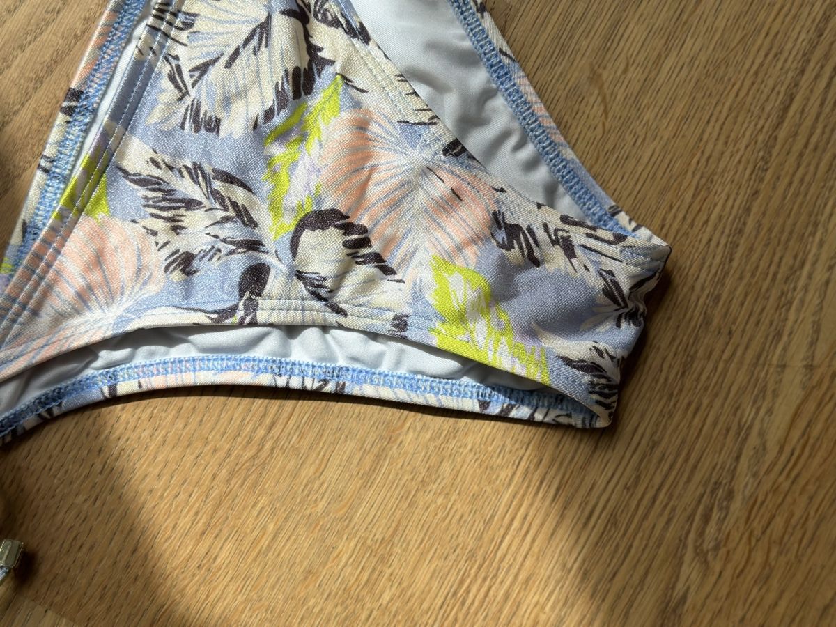 Victoria's Secret Badekleider & Bikinis: Victoria Secret Bikinihose Gr. S – Gebraucht aus Basel von FatmaCan52 2