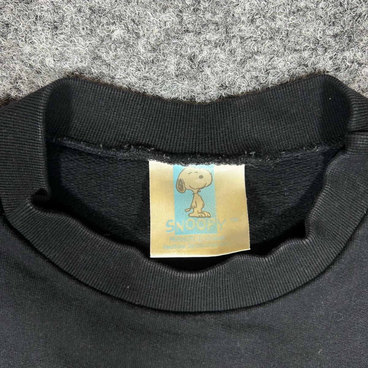 Pulls & Sweat-shirts: 1990 snoopy Pullover  – D'occasion à La Sagne NE par Matlasape 1