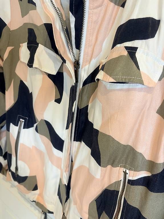 Giacche: Veste legere DKNY  – Usato da Chardonne venduto da any_yq5q 2