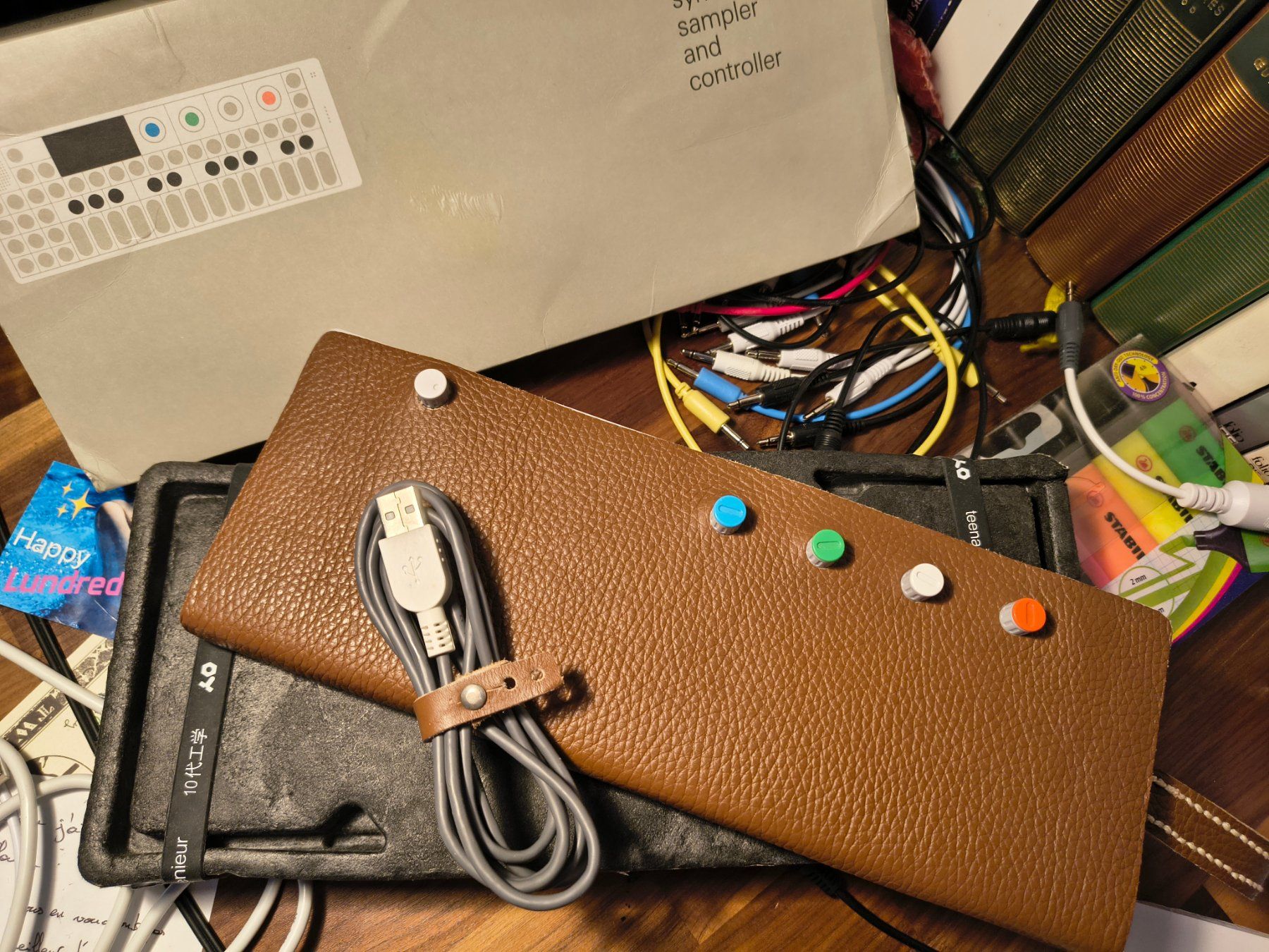 Teenage Engineering Strumenti musicali: OP-1 original – Usato da Genève venduto da paul_c 1