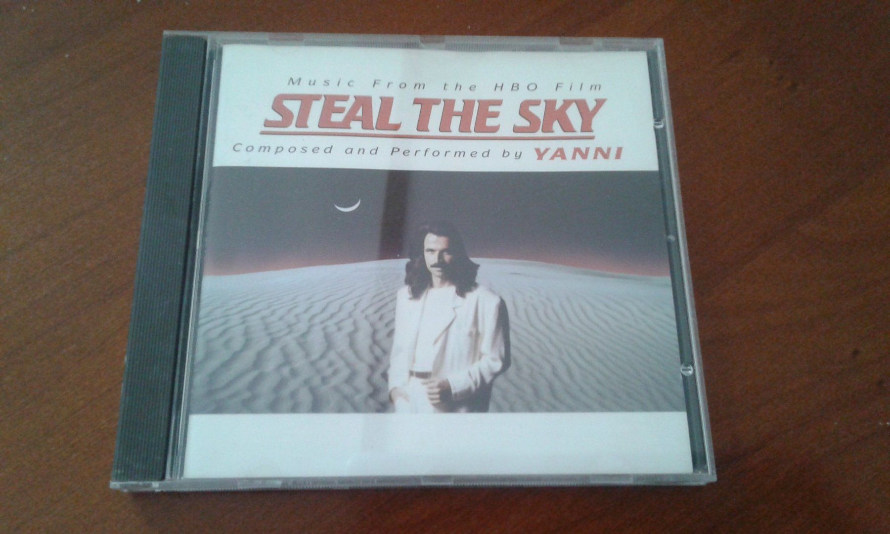 CD: Steal The Sky, D18 – Usato da Sessa venduto da discoverymedia
