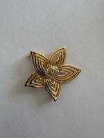 Goldene Vintage Brosche Blume mit Strass-Steinchen, Top!