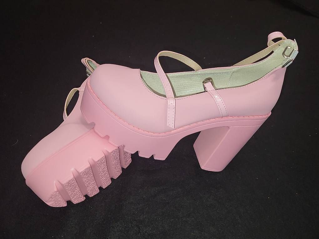 Scarpe da donna: High Heels neuwertig Grösse 42 – Usato da Pfungen venduto da meierda89