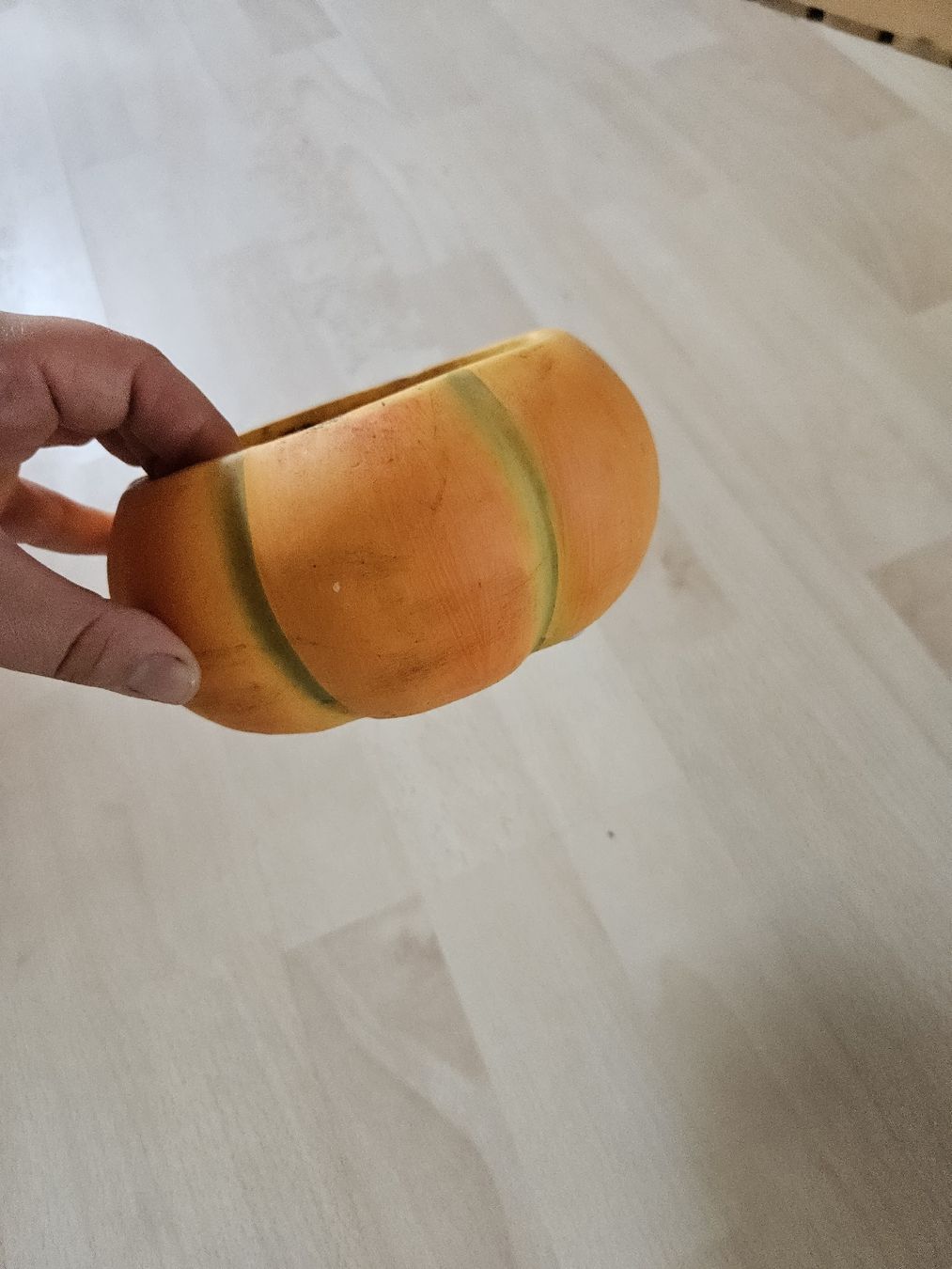 Migros Blumentöpfe: Keramiktopf Kürbisform handbemalt gebraucht – Neu (gemäss Beschreibung) aus Koppigen von car_pw92 1
