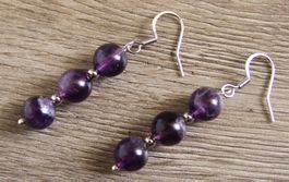 Neu: Amethyst Edelstein Ohrringe mit Edelstahl keine Kette