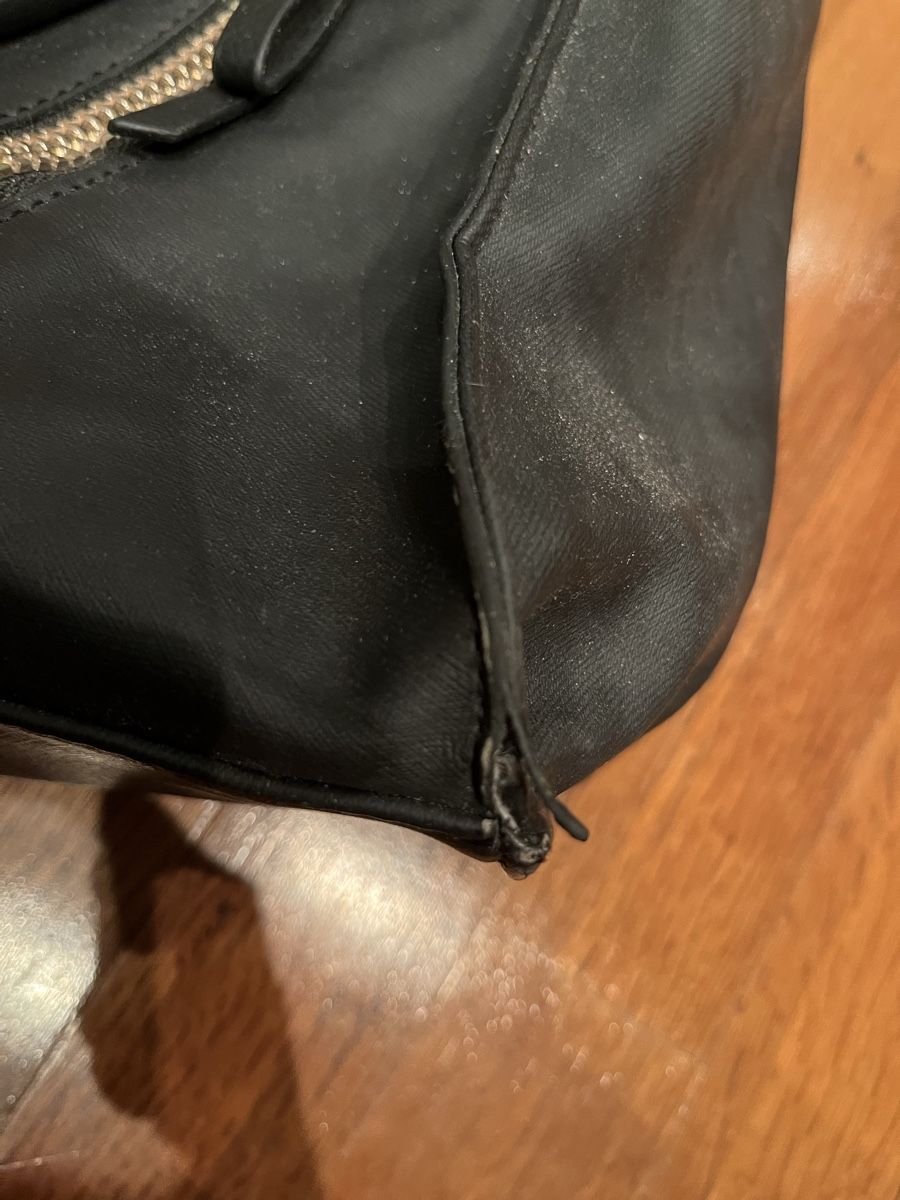 Taschen für Damen: schwarze Handtasche mit vielen Innenfächern – Gebraucht aus Ittigen von str_9dw5 3