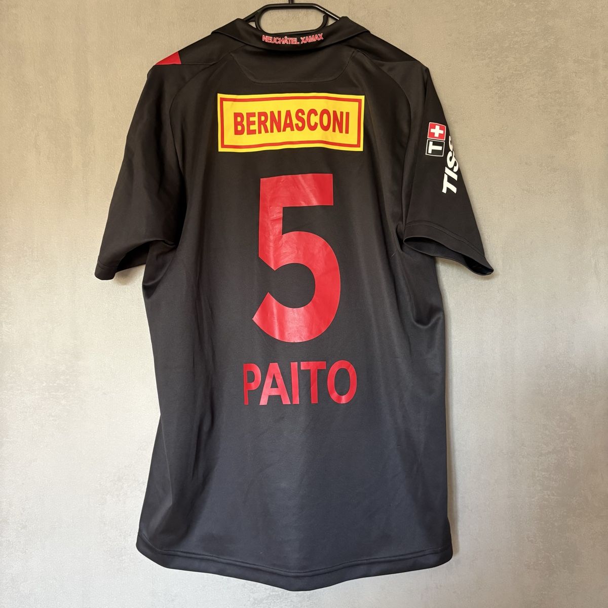 Umbro Canottiere & Pantaloni: Neuchatel Xamax Trikot Umbro Paito – Usato da Winterthur venduto da LaBodega 6