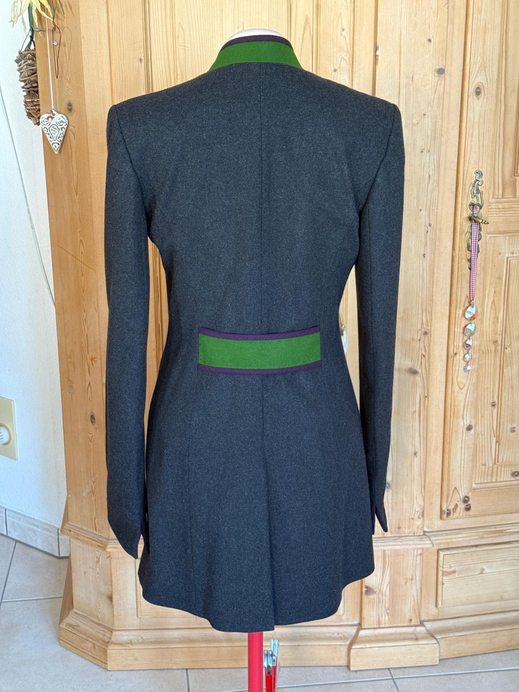 Cappotti: Trachten-Gehrock von Hammerschmid – Usato da Winkel venduto da Hawid8 1