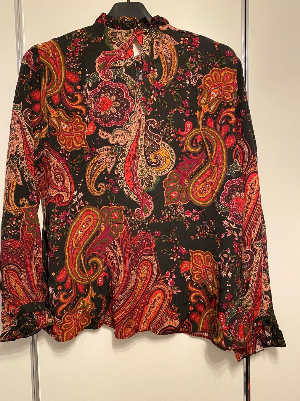 Zara Camicette: Damen bluse von ZARA gr.L – Usato da Pfungen venduto da Sheki56 3