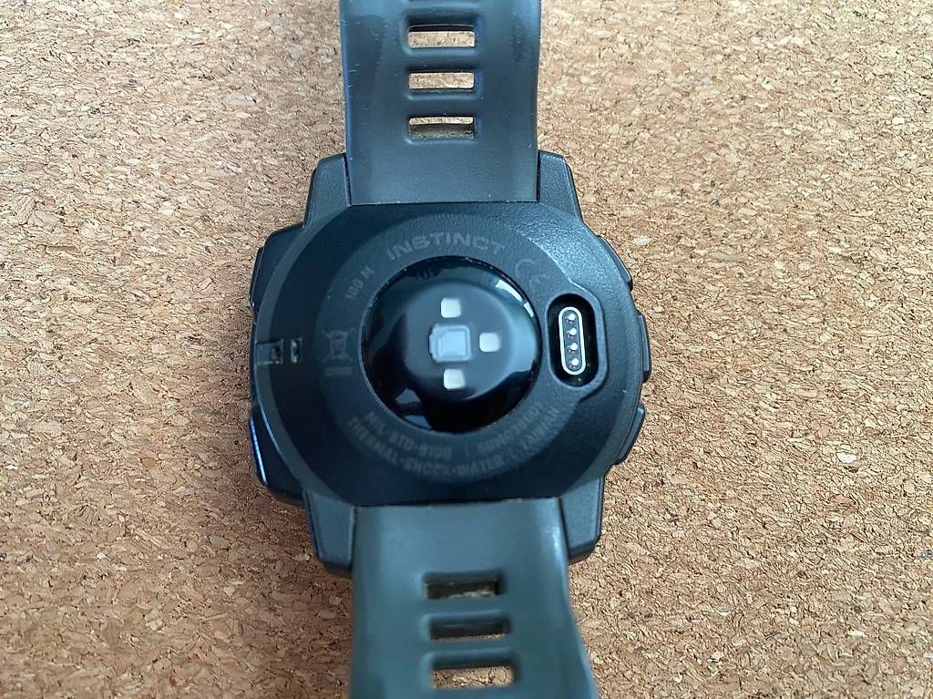 Smartwatch: Garmin Instinct / Robuste GPS & Outdoor Smartwatch – Usato da St. Gallen venduto da Venator19 1