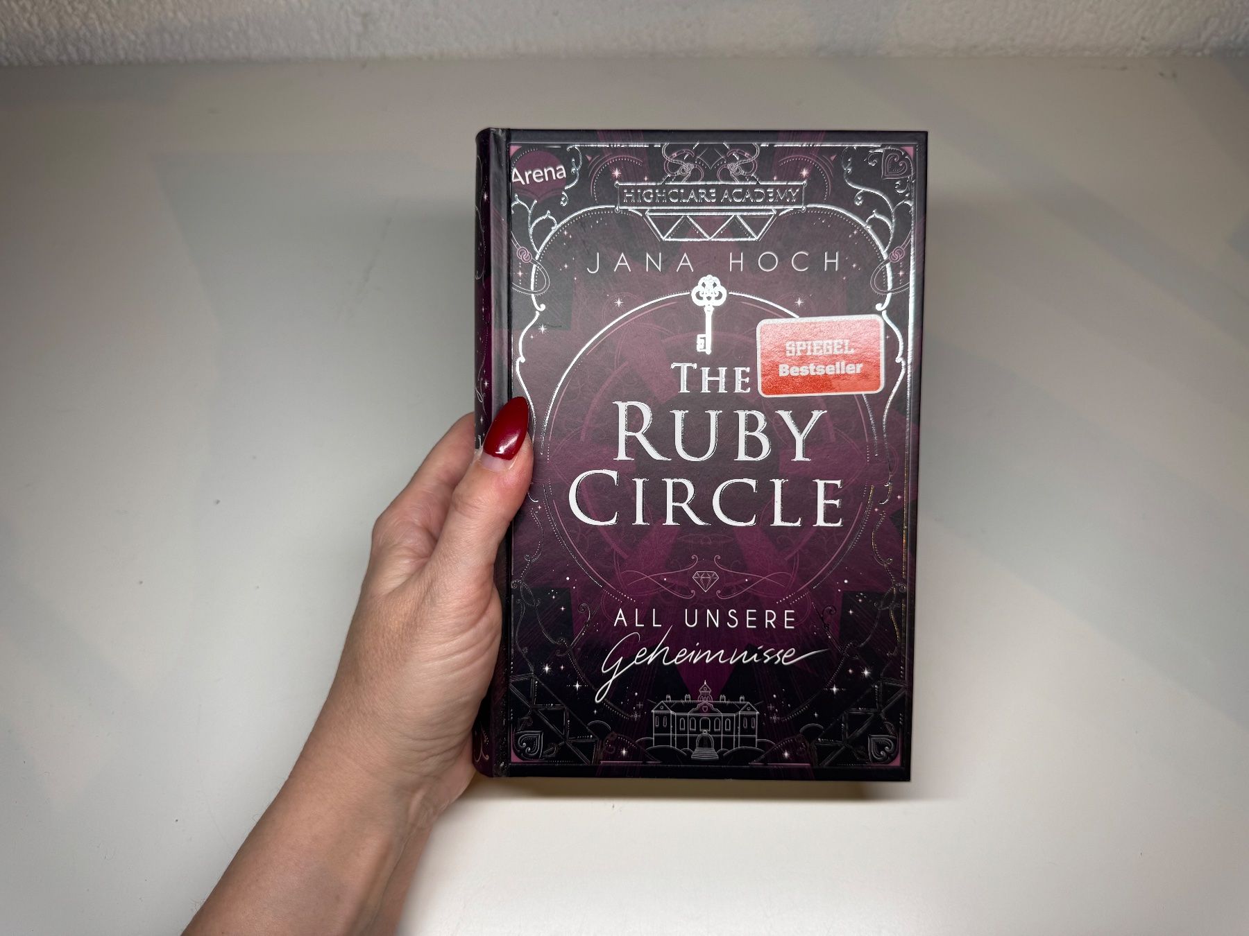 Libri: ROMAN: Jana Hoch, The Ruby Circle – Usato da Grosswangen venduto da Deutsche_Romane
