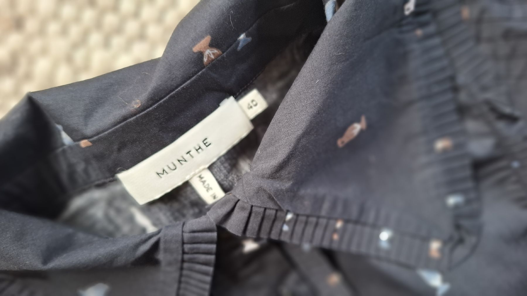Camicette: MUNTHE Bluse, blau, Gr. 40, neuwertig, kurzarm – Nuovo (secondo la descrizione) da Balzers venduto da silviahuaraz 3