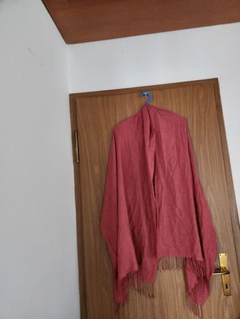 Châle rouge 30% cachemire 70% laine Made in Italy 