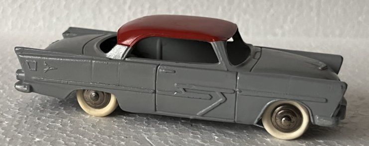 Dinky toys 24D Plymouth Belvedere d'origine Made in France Meccano