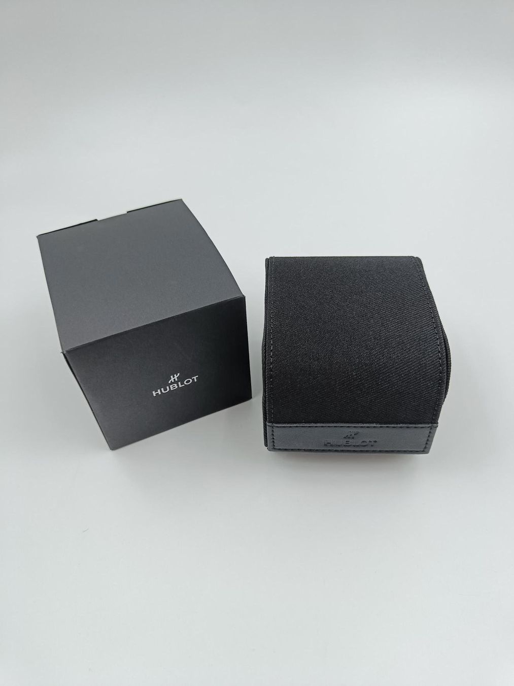 Boîtes de montres: HUBLOT UHREN REISE/ SERVICEBOX – Neuf (Voir description) à Luzern par EdiGem