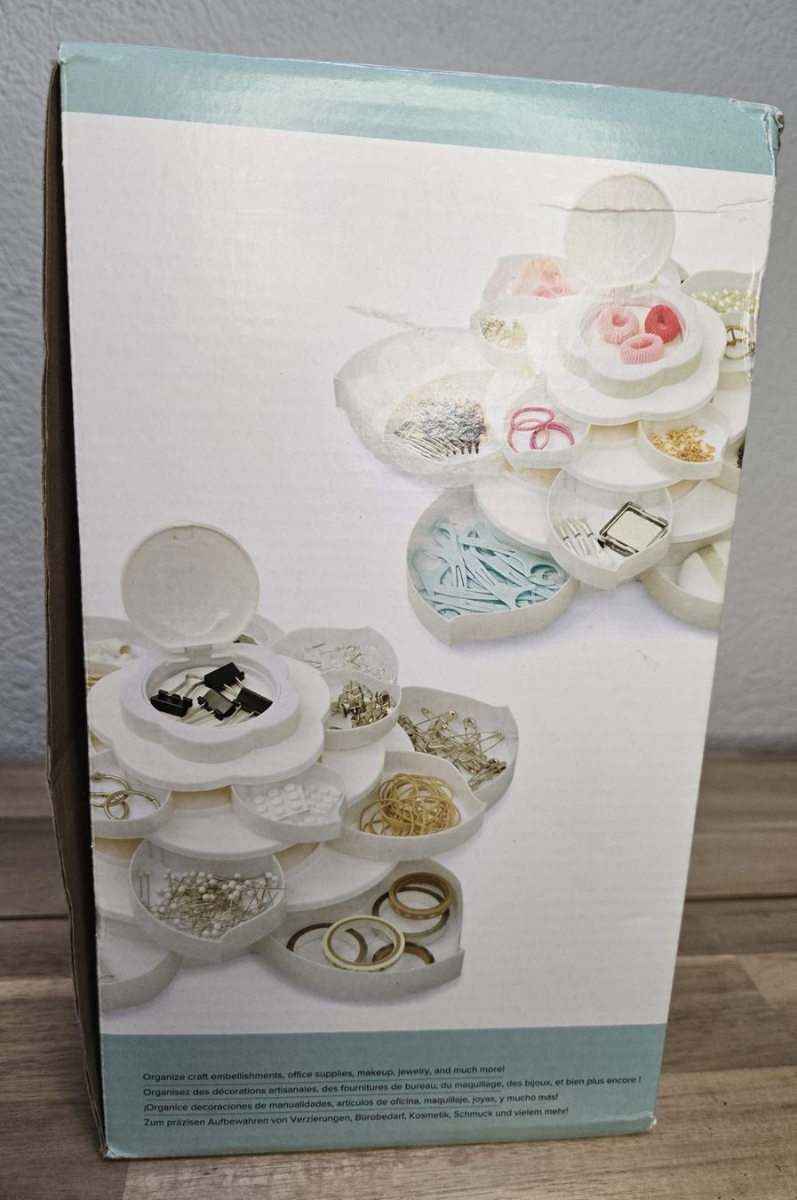 Behälter & Ähnliches: We R Memory Keepers Aufbewahrungsbox Blume weiss – Gebraucht aus Rheinsulz von Dred 7