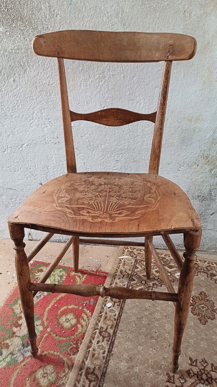 Sedie: sedia di legno – Usato da Isone venduto da san_vnn6 1