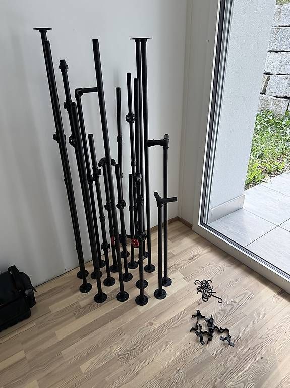 Regale: Industrial Pipe Shelving / Clothing Rack Kit – Gebraucht aus Schaffhausen von arn_gq55 2