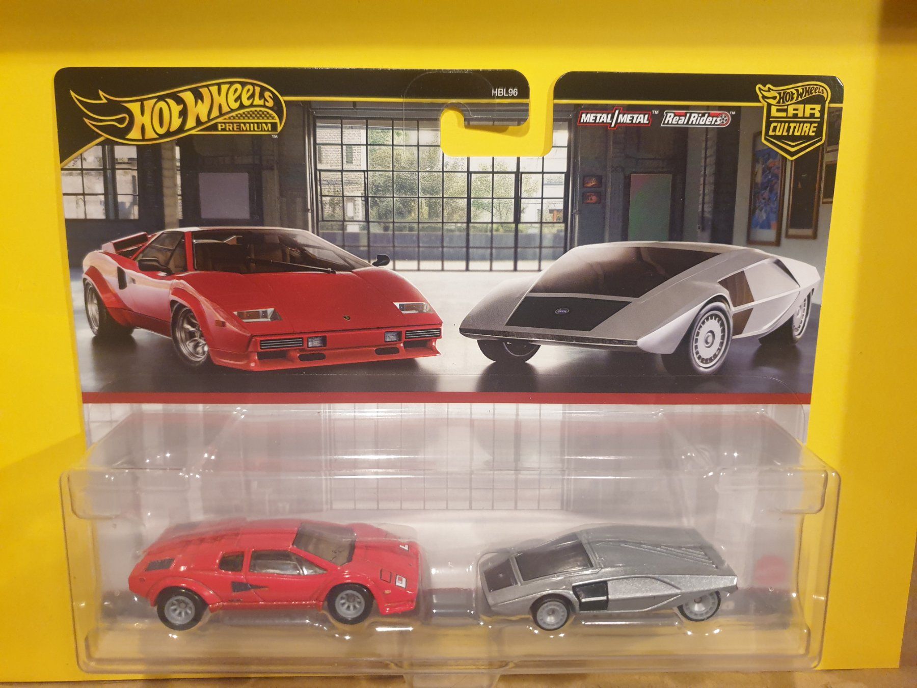 Hot Wheels Modellini d'auto: Hot Wheels 2er Premium Pack – Nuovo e nell'imballaggio originale da Oftringen venduto da Rotor 5