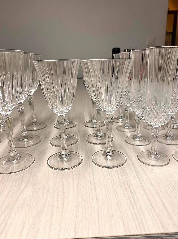 Bicchieri: Set de verres anciens bien conservés – Usato da Vufflens-la-Ville venduto da mar_xv8k 2