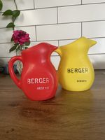 2 pichets en plastique Berger anisette / Berger sirop