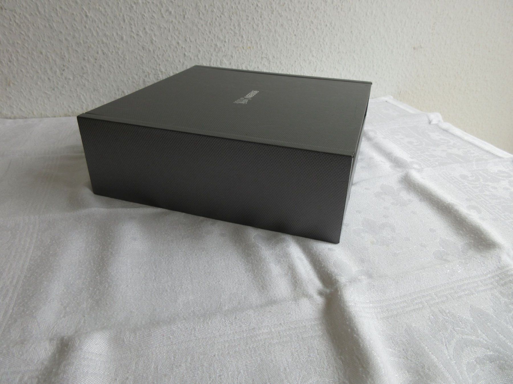 Supporti a parete: Design - Kartenhalter von Nestlé, 2009 – Usato da Binningen venduto da tempipassati 5