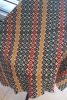 Très jolie nappe coloré 125x117 cm
