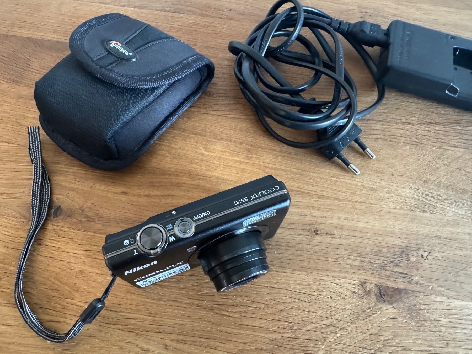 Nikon Kamera: Nikon Coolpix S570 Digital Kamera – Gebraucht aus Frauenfeld von lind11 1