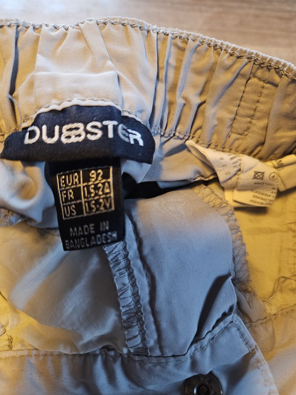 Hosen: Shorts, Gr. 92, Top Zustand, Dubster – Gebraucht aus Spiez von ann_y7bb 2