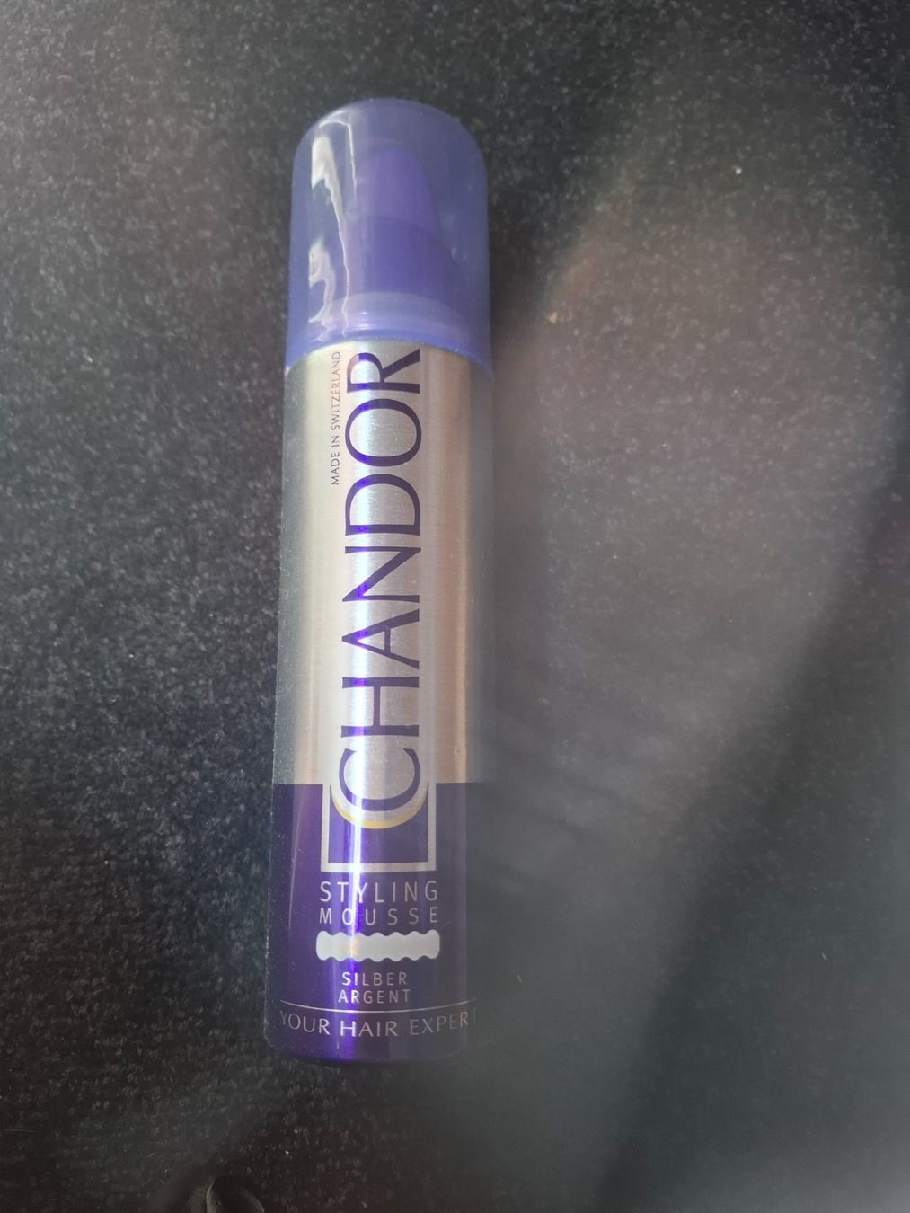 Autres soins du corps: Chando Styling Mousse Silber Argent neuer Zustand – D'occasion à Münchenbuchsee par Twertor