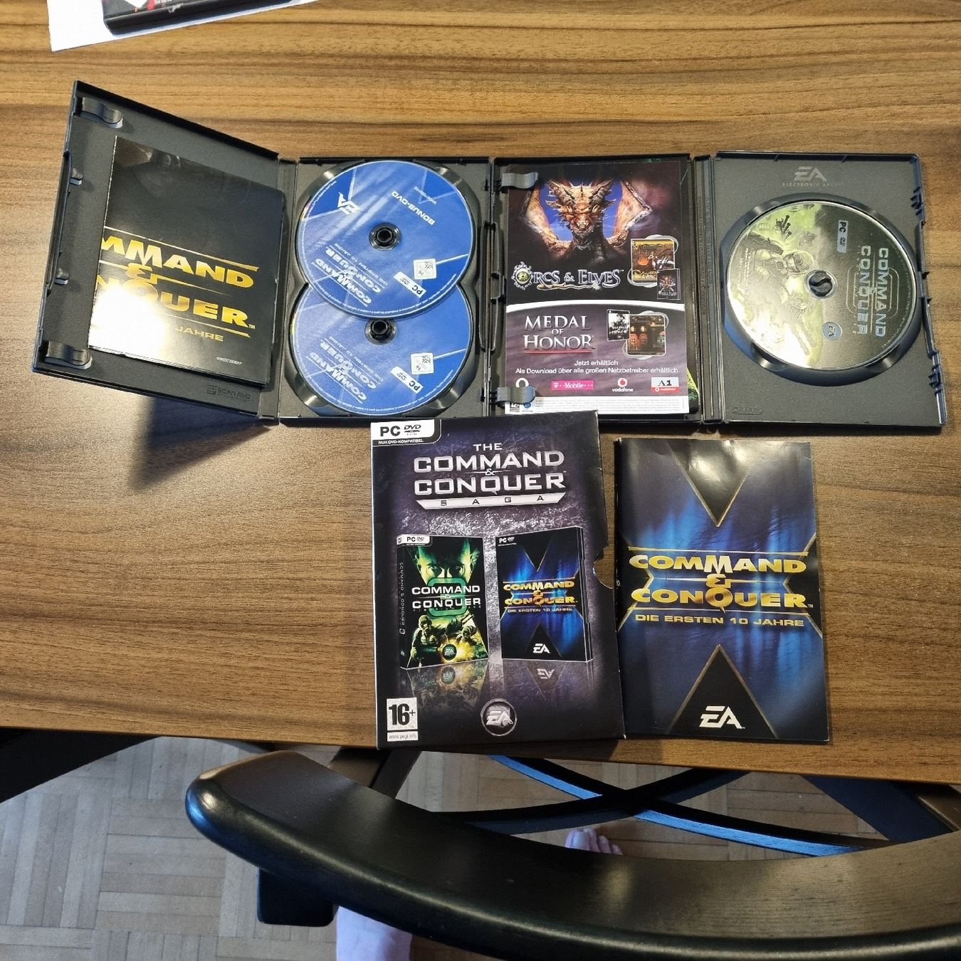 Tutti i DVDs: PC DVD Game The Command & Conquer Saga Neu ungebraucht. – Nuovo (secondo la descrizione) da Zürich venduto da ret_7ppg 3