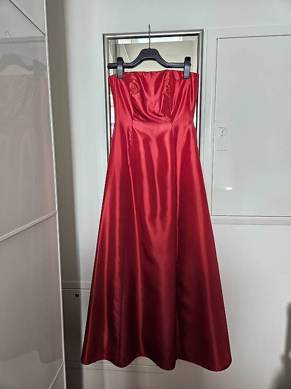 Kleider: Abendkleid mit Stola – Gebraucht aus Aesch ZH von Mirjam.Strebel