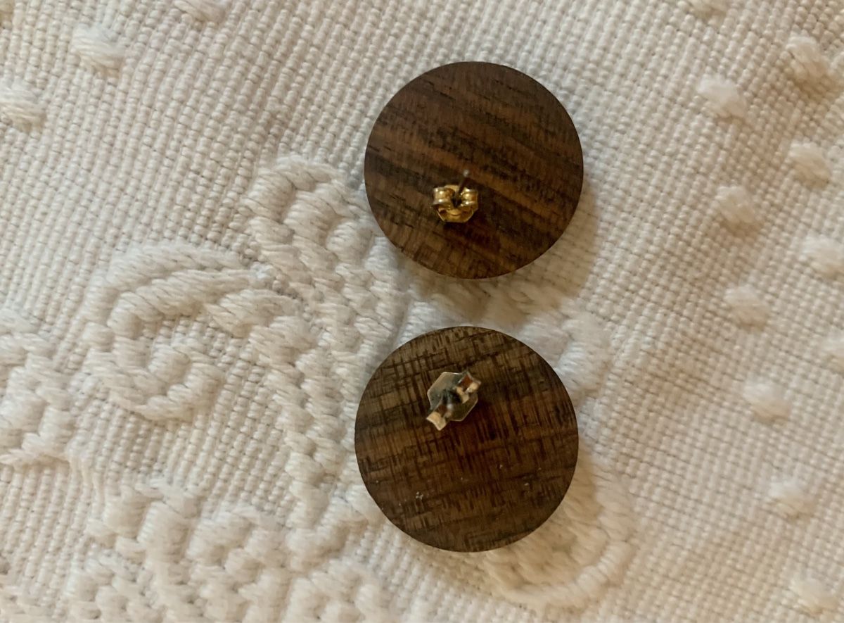 Ohrringe & -stecker: Vintage Holzohrringe – Gebraucht aus Zürich von p_q7q_nichtraucher 2